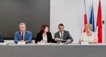Gmina Łaskarzew z kolejnym dofinansowaniem. Hala sportowa w Dąbrowie przejdzie modernizację