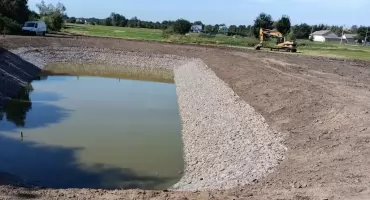 Stary basen strażacki w Parysowie do przebudowy. Ruszyły prace