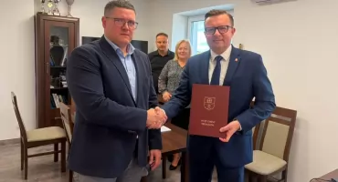 Ponad ćwierć miliona złotych na drogę w Trojanowie! Rusza przebudowa