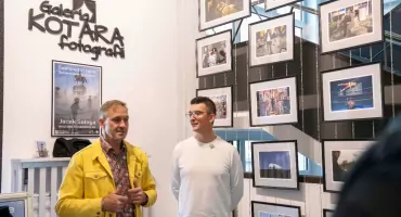 „Uchwycone w czasie”. Fotografie Jacka Sałagi w garwolińskiej Galerii Kotara Fotografii