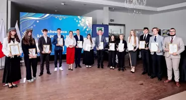 Stypendia starosty powiatu garwolińskiego dla 13 uczniów. Kto otrzymał wyróżnienie?